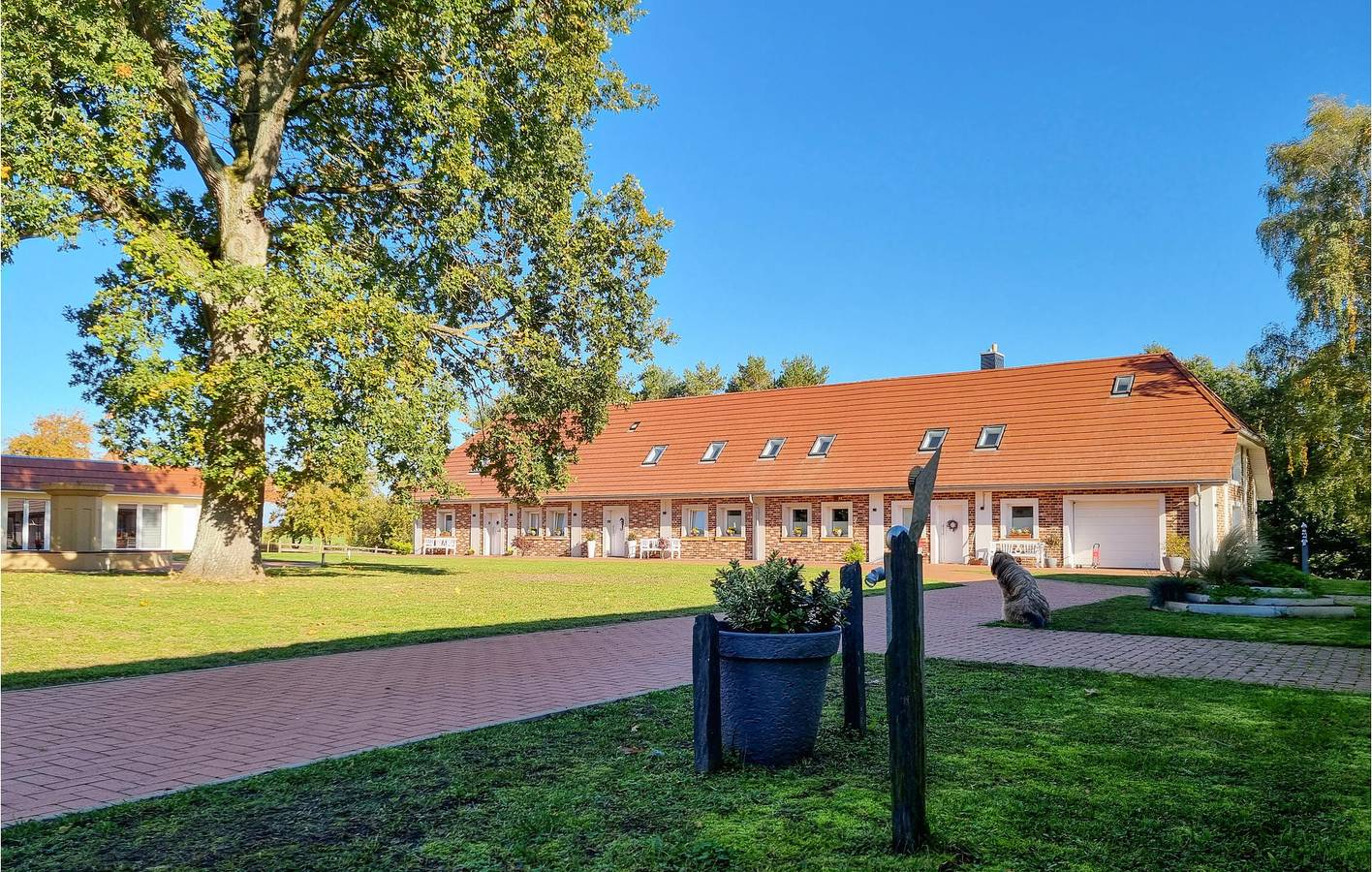 Ganze Ferienwohnung, Passow Apartment mit Terrasse & Parkplatz, 2km zum Stadtzentrum in Passow, Ludwigslust-Parchim