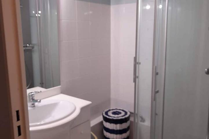 Gîte pour 4 personnes, avec balcon à Villemoustaussou - 3