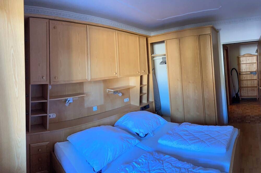 Ganze Wohnung, Gemütliche Murmeltierstube mit Zugang zu einem privaten Badestrand in Maishofen, Pinzgau