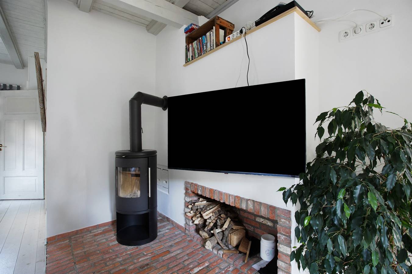 Ferienhaus 'Jack Cogans Nordsee-Detektei' mit privater Terrasse, privatem Garten und Wi-Fi in Hellschen-Heringsand-Unterschaar, Dithmarschen