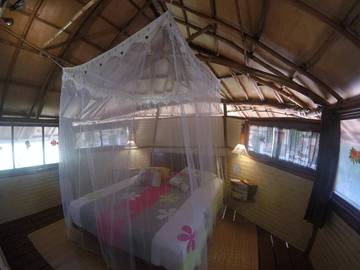 Gîte pour 4 personnes, avec jardin dans Ha'apiti