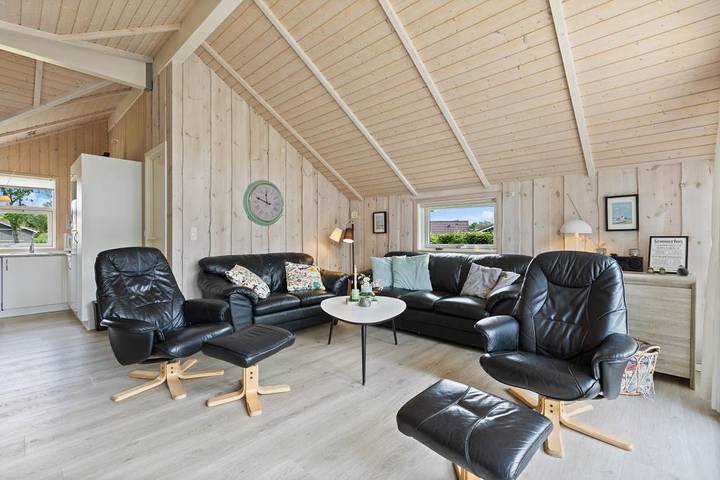 Ferienhaus für 6 Personen + 1 Hund in Bork Havn, mit Sauna und Whirlpool  in Bork Havn, Ringkøbing Fjord