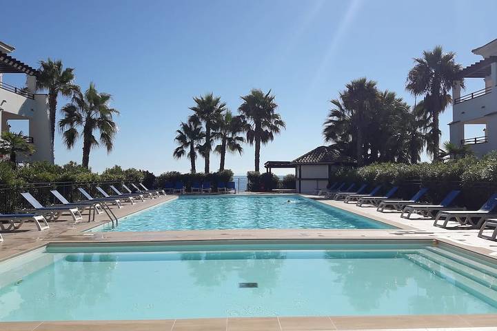 Ferienwohnung für 6 Personen, mit Terrasse und Pool - 1