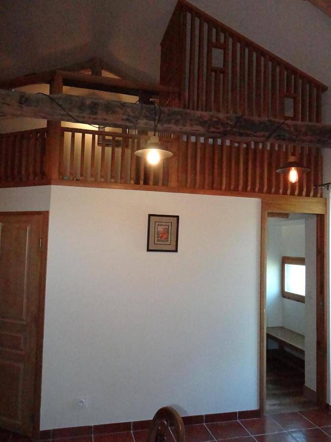 Gîte pour 4 personnes, avec vue et jardin à Sérignac - 2