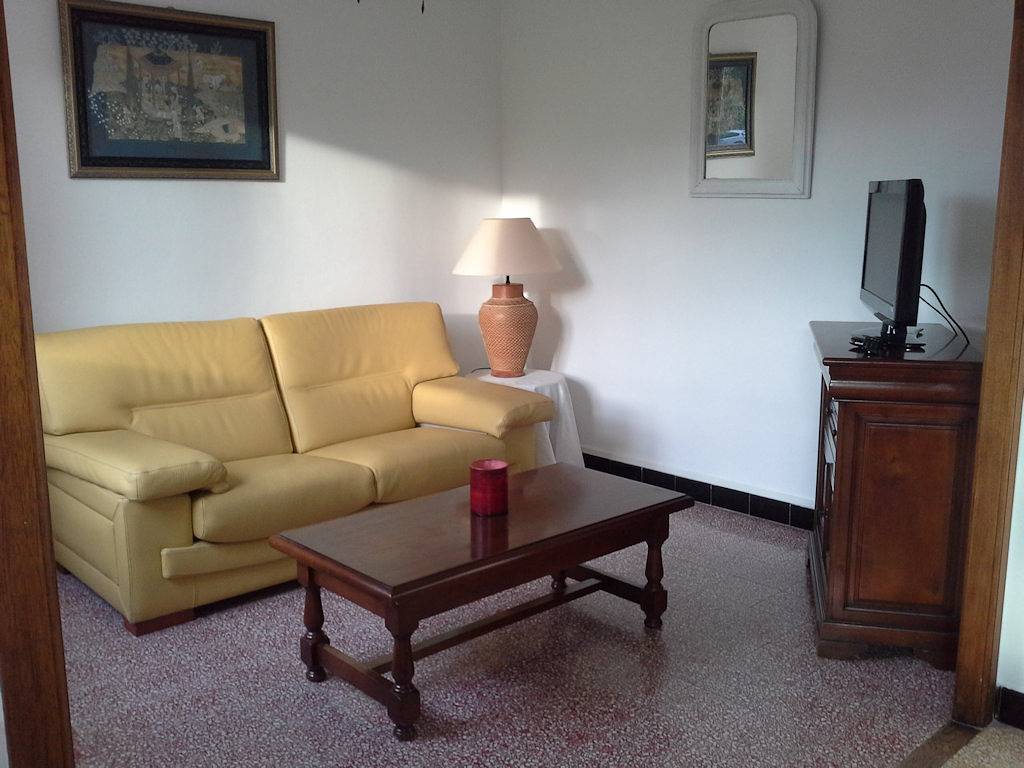 Grand appartement, haut de villa, près des plages et pinède in Saint-Mandrier-sur-Mer, Région de Toulon