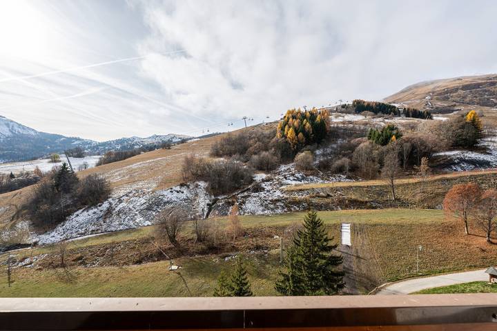 Gîte pour 4 personnes, avec piscine et balcon dans Office De Tourisme Du Corbier - 3