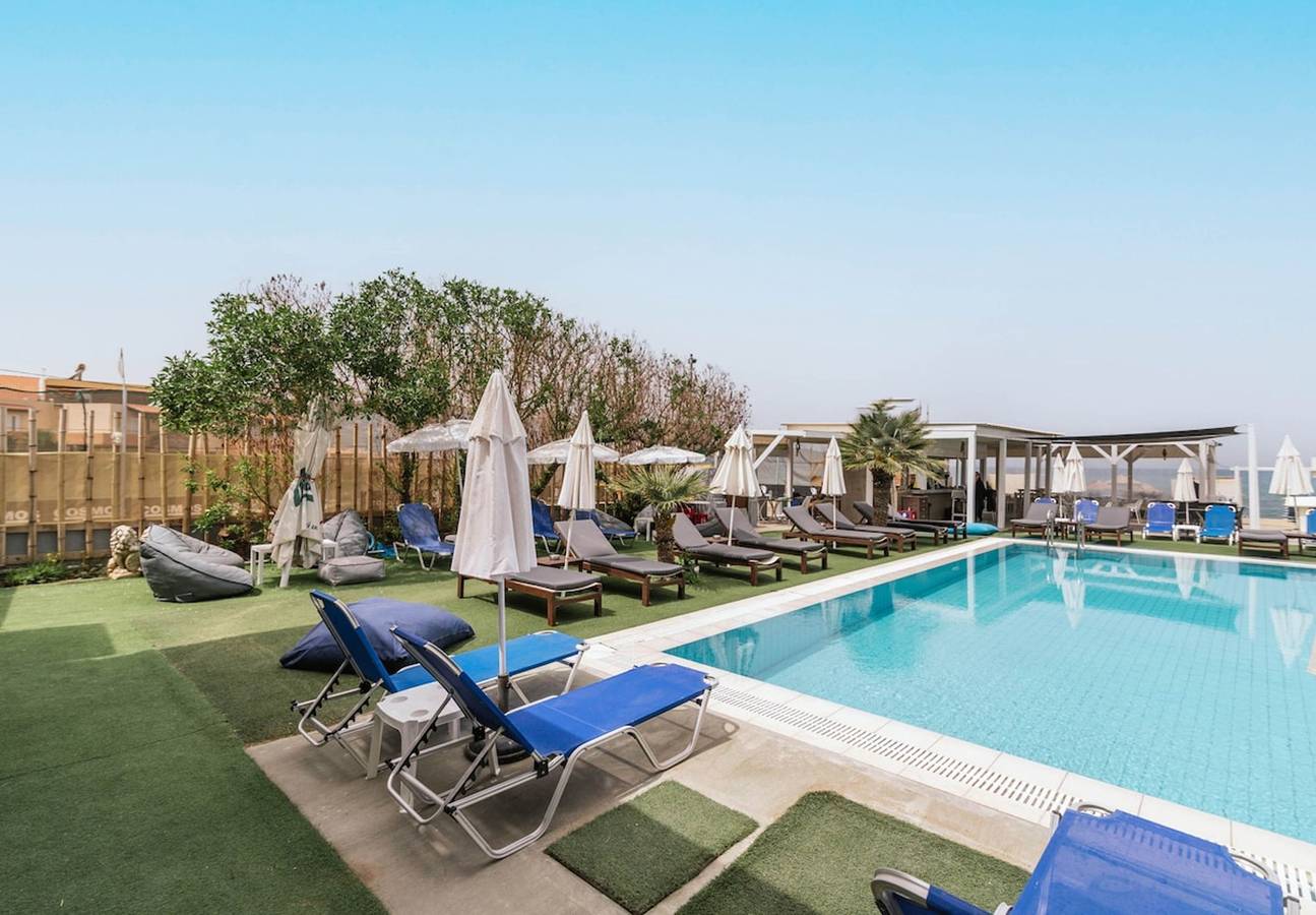 Appartement entier, "Havana 1" Sea and Pool Apartment in Région d'Iraklio-Héraklion