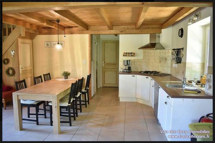 Gîte pour 6 personnes, avec terrasse ainsi que piscine et jardin dans Sud Ouest de France - 4