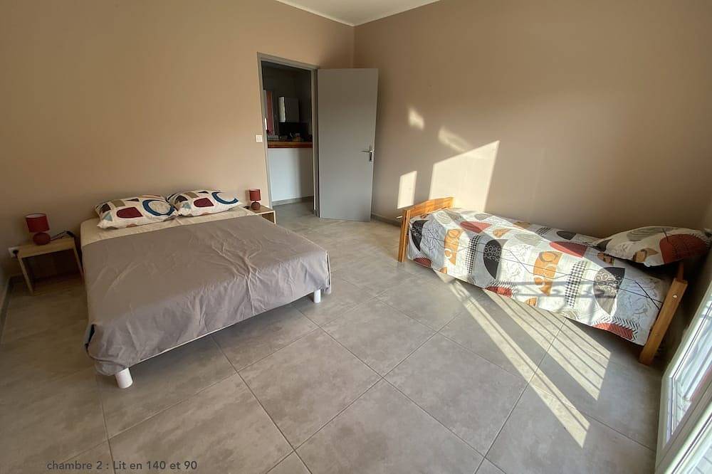 Entire apartment, Grand Appartement à 15 min du Village Idéal Pour une Famille in Saint-Jean-du-Gard, Cévennes