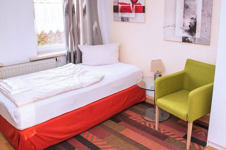 Ferienwohnung für 5 Personen in Plauen