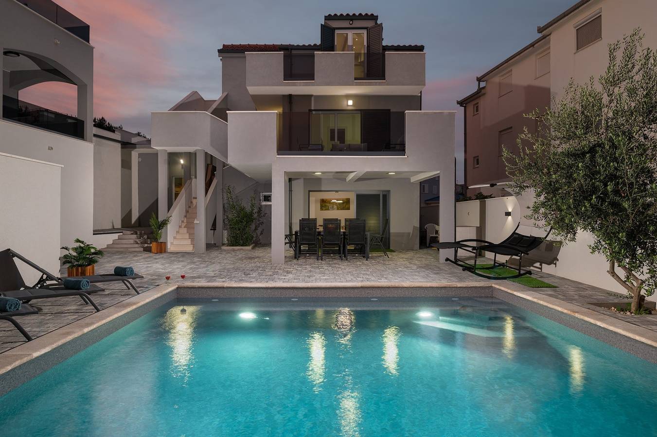 Luxury Villa Jakov, pool 36m2, bbg, family in Okrug Gornji, Čiovo
