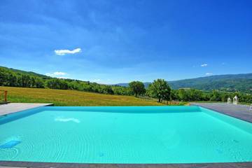 Villa With Pool for 16 People in Pratovecchio Stia, Arezzo Province, Photo 1