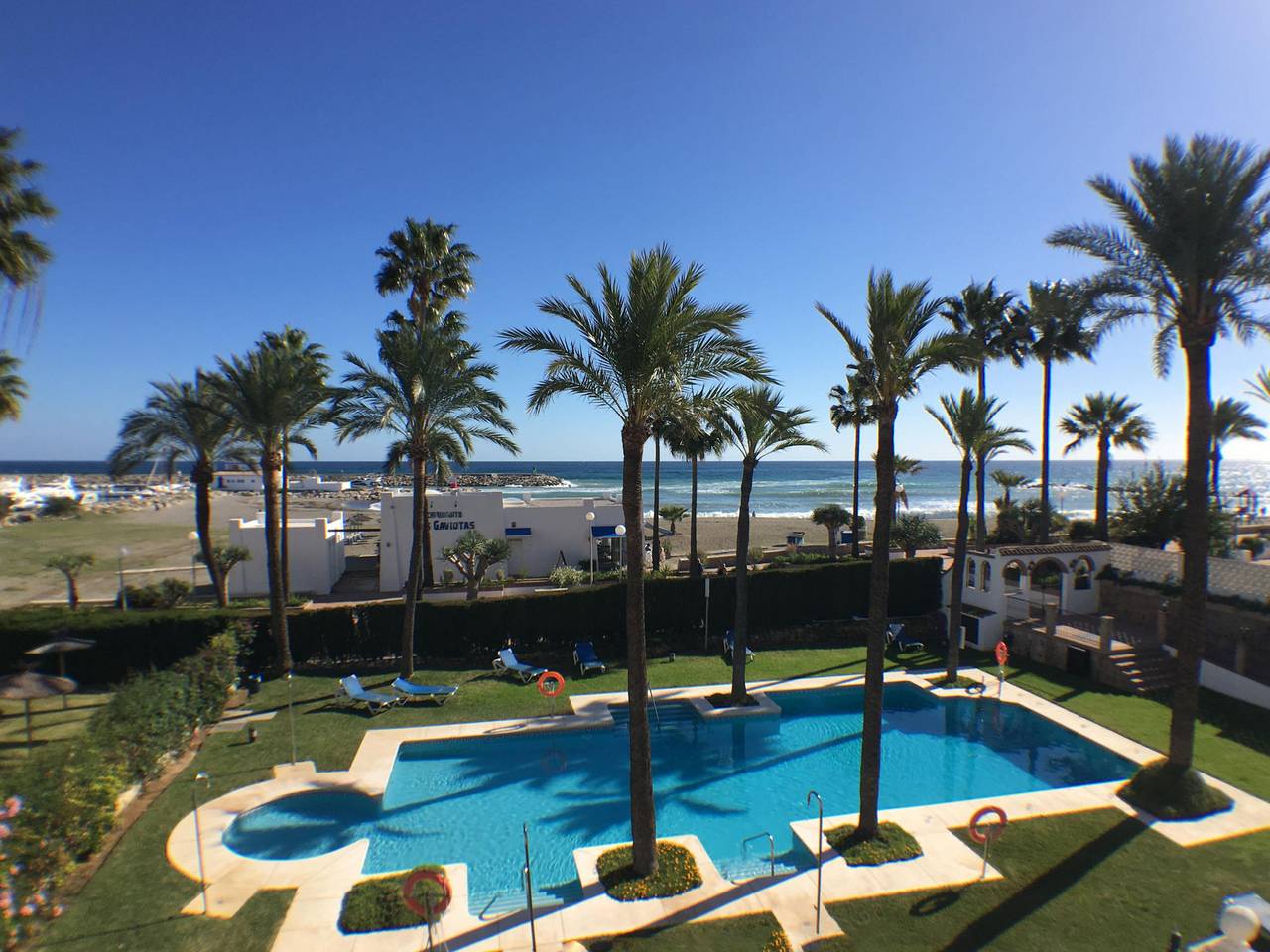 Entire apartment, Marina Real Beach Front 2204 in Playa Gaviotas, Manilva