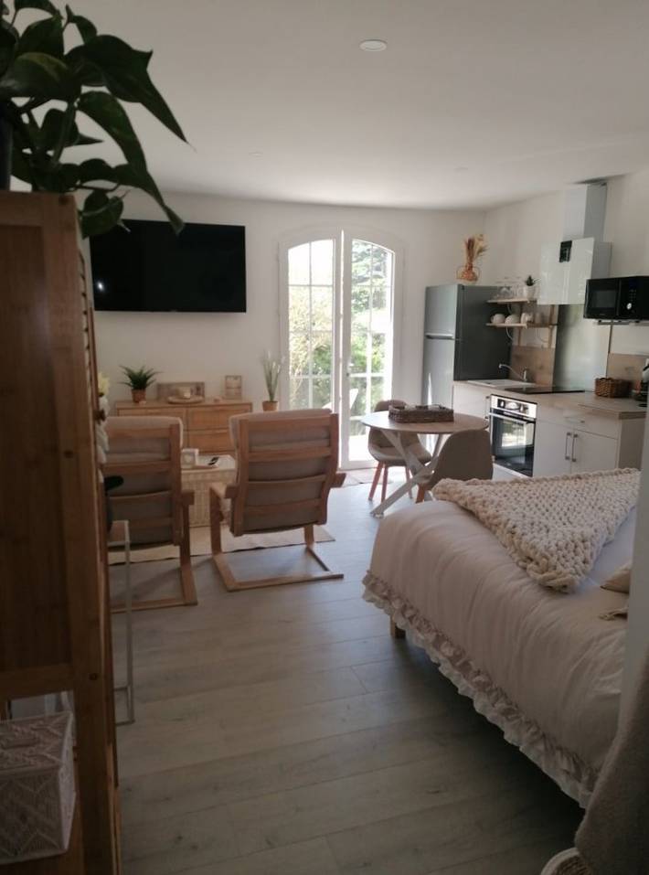 Gîte pour 2 personnes, avec terrasse et jardin dans Béthisy-Saint-Pierre