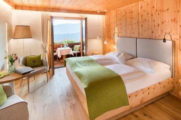 Ferienhaus für 2 Personen, mit Garten und Pool sowie Sauna, mit Haustier am Millstätter See