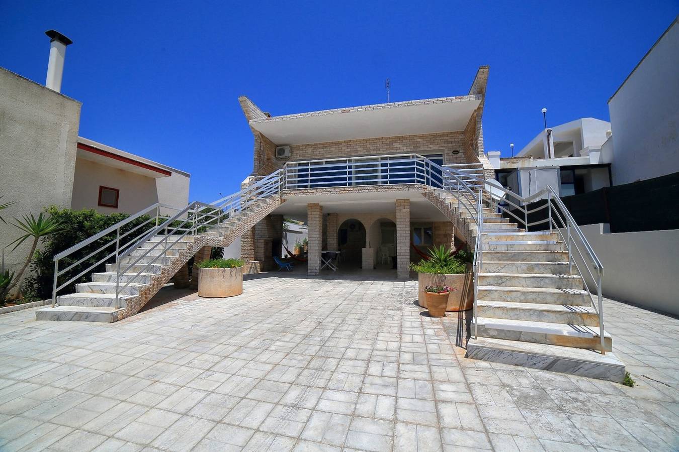 Hel lägenhet, Apartment 'Kambusa Homes - Al Porto - Sinistra' with Sea View, Wi-Fi and Air Conditioning in Torre Vado, Tarantobukten