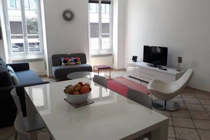 Gîte pour 4 personnes dans Bowling Acropolis Nice - 2