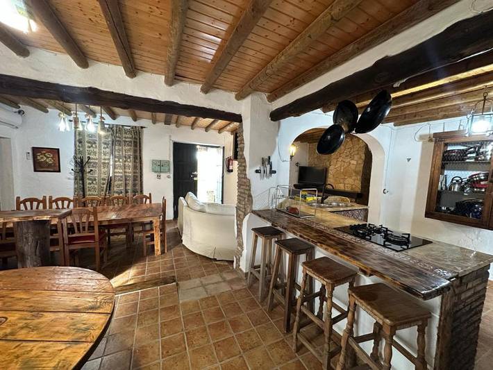 Casa rural para 20 personas, con piscina, Se admiten mascotas en Pruna - 3