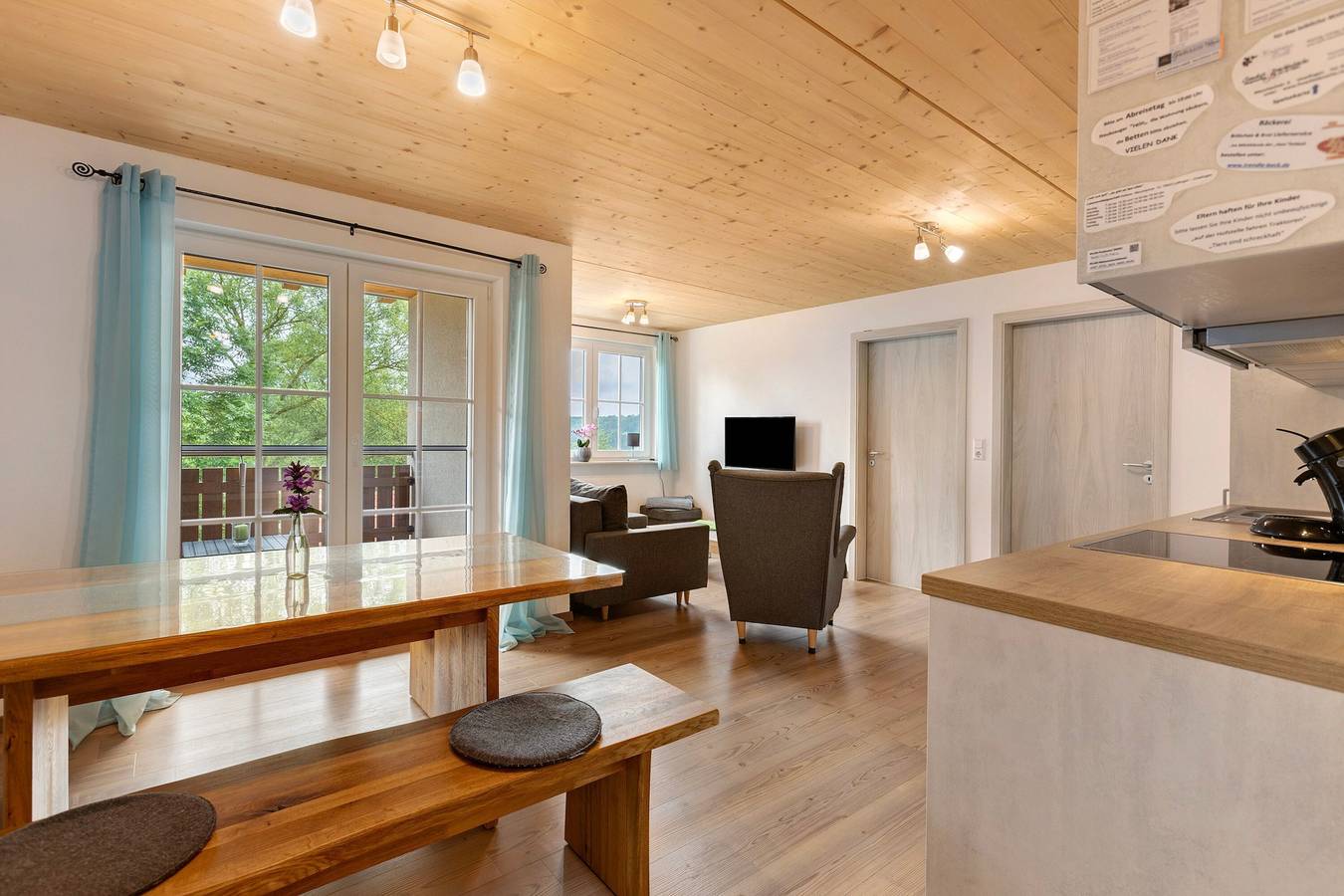Ganze Wohnung, Ferienwohnung Gauchach" mit Gemeinschaftsgarten, Balkon und Wlan in Unadingen (Löffingen), Löffingen