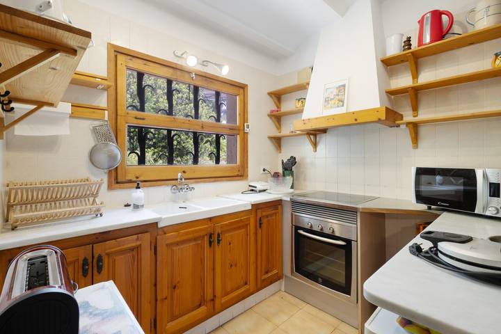 Haus mit großer Terrasse und privatem Grill in Begur, Costa Brava