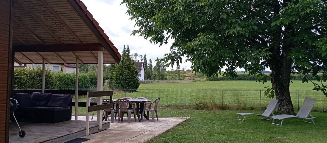 Chalet pour 4 personnes, avec jardin ainsi que vue sur le lac et terrasse dans le Jura - 4