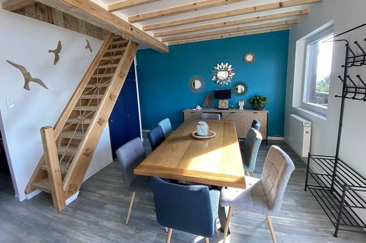 Gîte pour 8 personnes, avec Balcon et Jardin à Montperreux