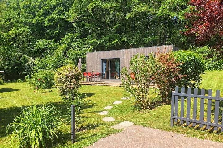 Gîte pour 4 personnes, avec jardin à La Collancelle