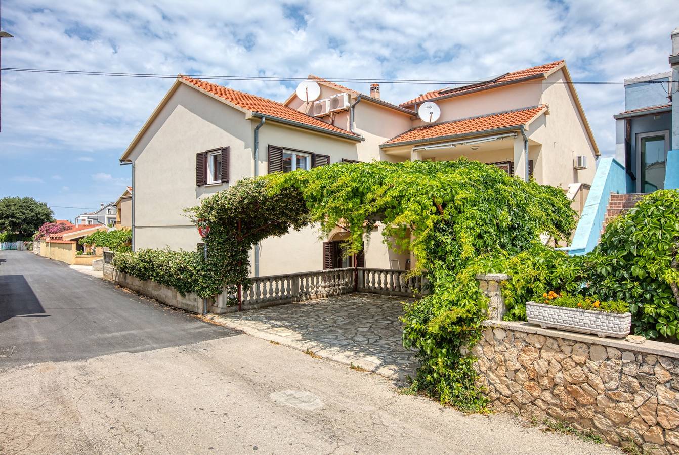 Ganze Wohnung, 1-Zimmer-Ferienwohnung mit Terrasse Murter A-5088-c in Općina Murter-Kornati, Murter