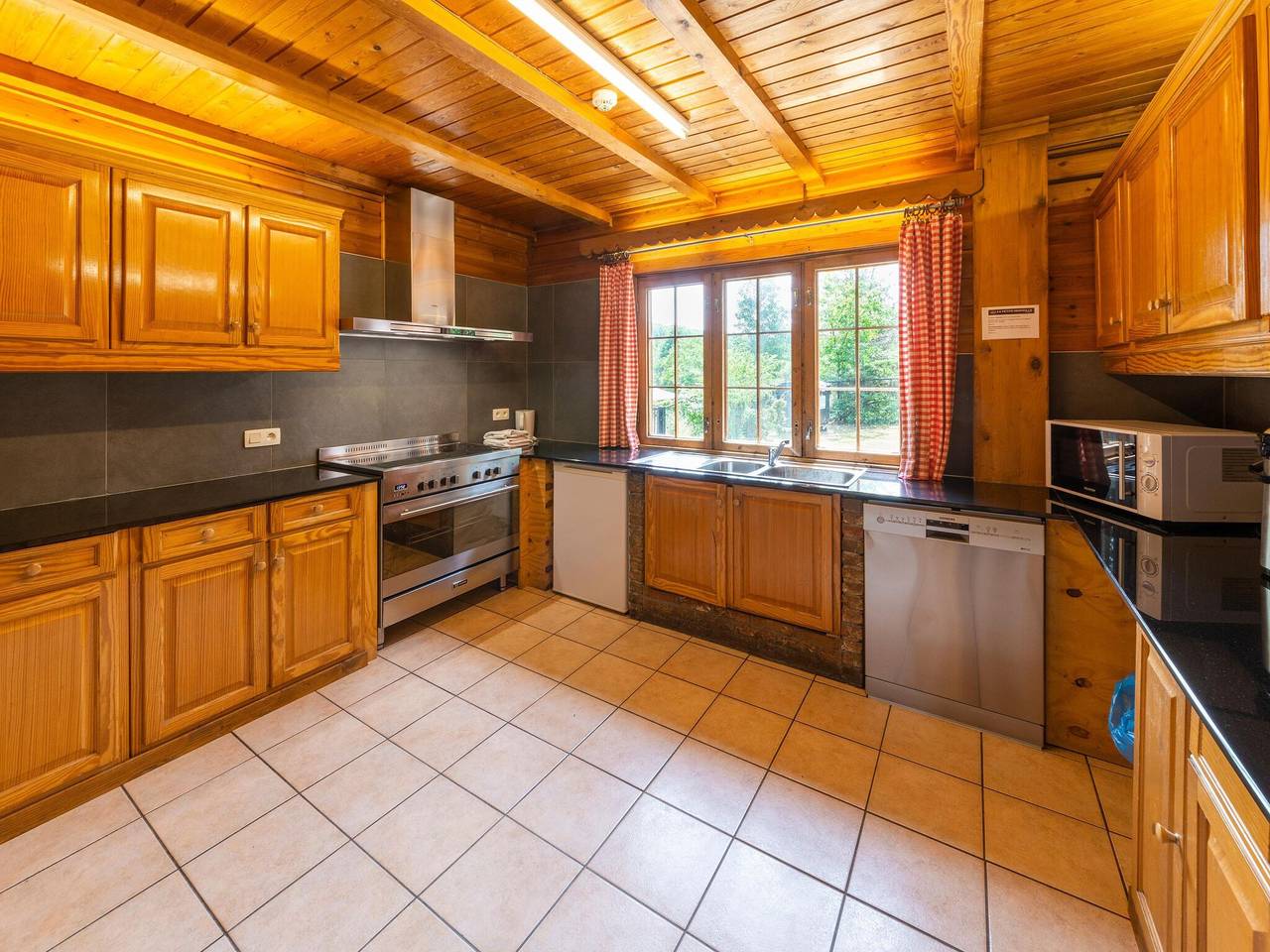 Chalet Comfort Vlakbij Durbuy in Barvaux-sur-Ourthe, Durbuy