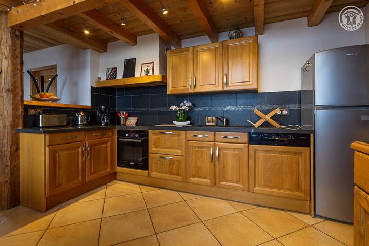 Gîte pour 6 personnes, avec jardin à Saint-Jean-d'Arves - 3