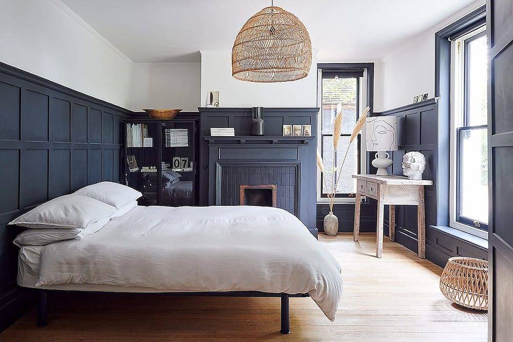 Large Georgian House by West Wittering beach.  Interiors by Design Vintage. in West Wittering Beach, West Wittering