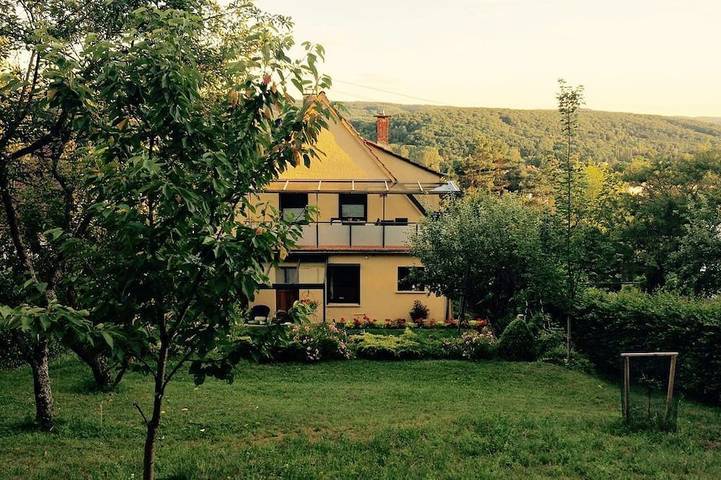 Ferienwohnung für 4 Personen, mit Balkon und Garten