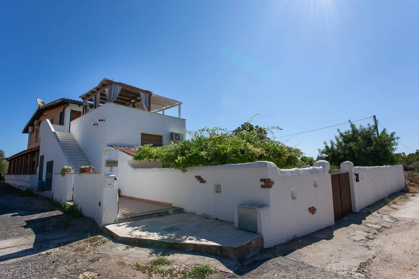 Appartamento intero, Appartamento Casa Euforbia vicino alla spiaggia con A/C, terrazza condivisa e balcone in Sas Linnas Siccas, Orosei