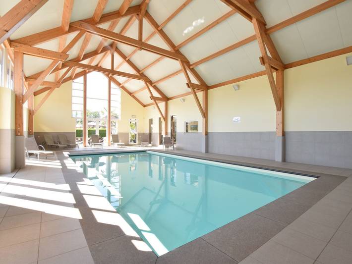 Maison de vacances pour 34 personnes, avec Piscine et Sauna à Marche-en-Famenne