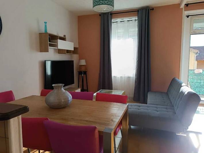 Ganze Wohnung, Geräumige Wohnung in Lézignan-Corbières mit 75 m² in Lézignan-Corbières, Mittelmeerküste (Frankreich)
