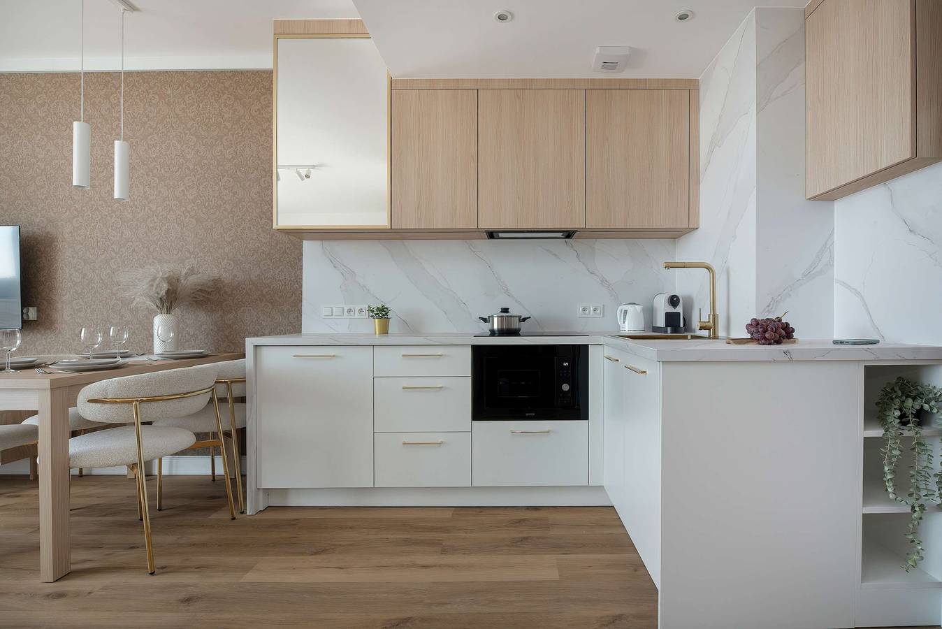 Ganze Wohnung, Stylish Studio with a Balcony | A Place to Work in Ciechocinek, Kujawien-Pommern