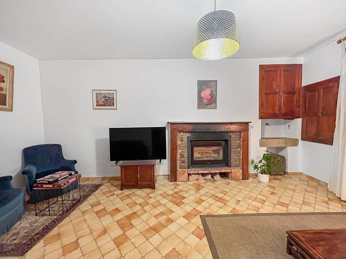 Maison rustique avec patio privé in Pau, Béarn