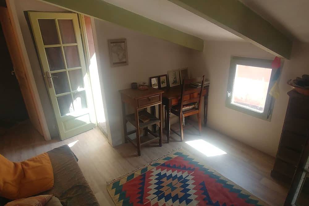Jolie maison douillet à 20 metres de la rivière in Correns, Région de Brignoles
