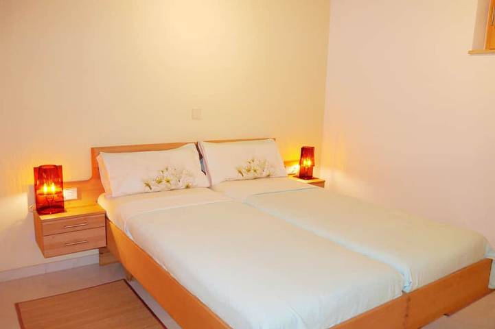 Ferienwohnung für 2 Personen, mit Terrasse und Garten in Erlangen - 2