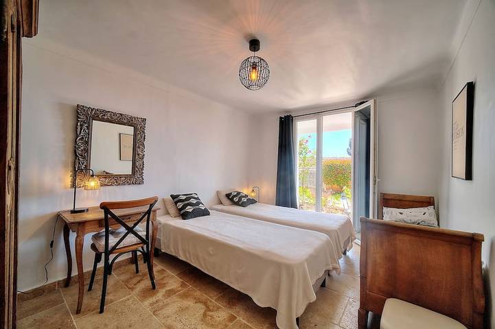 Villa pour 8 personnes, avec balcon et jardin à Vallauris - 2