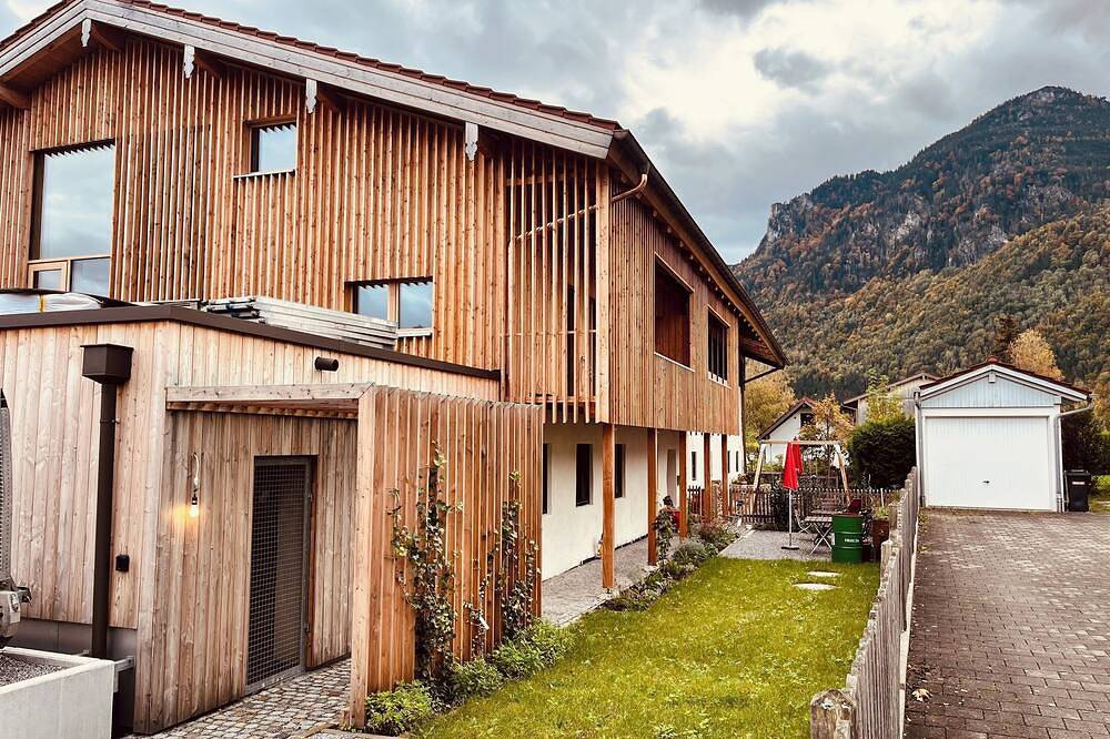 Ganze Wohnung, Ferienwohnung Wendelstein, 180qm mit Balkon, für max. 8 Personen in Wendelstein, Brannenburg