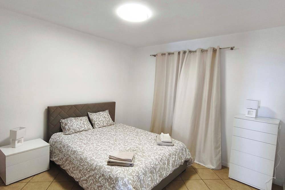 Retiro acolhedor, com terraço privado e sossegado, com vista mar e montanha. in Porto Santo, Madeira