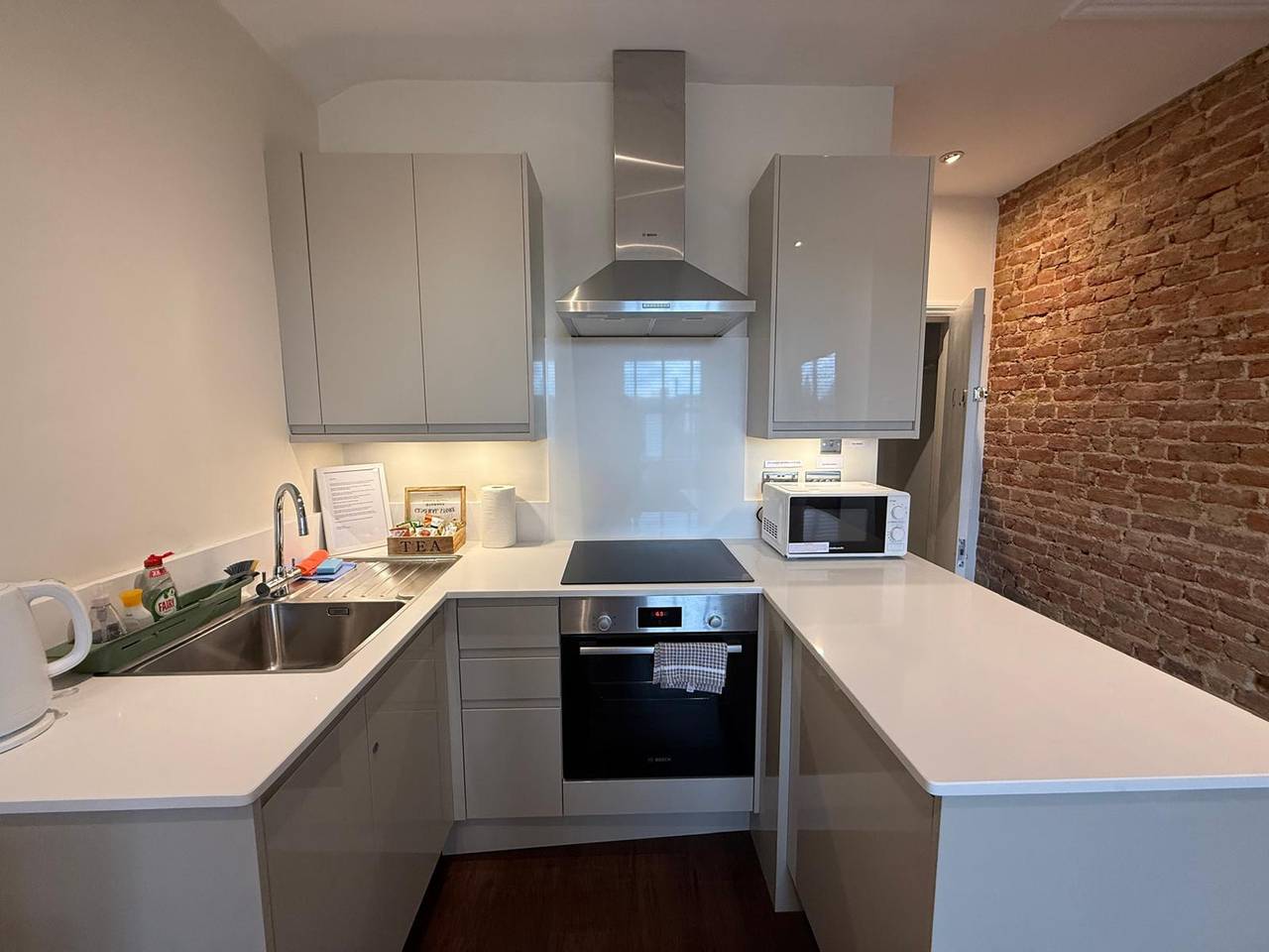 Ganze Wohnung, Pass the Keys | Modern Elegant Studio 20 Minutes to Central London in Richmond an der Themse, London