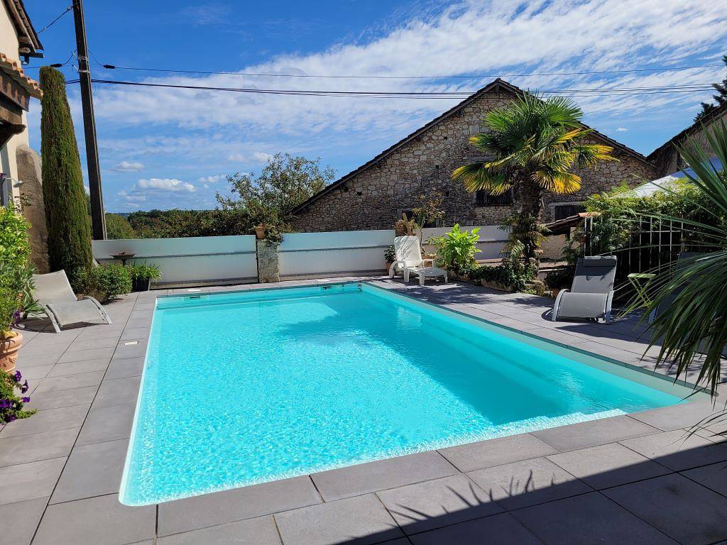 Gîte Pierre Forte in Saint-Léon-sur-l'Isle, Périgord Blanc