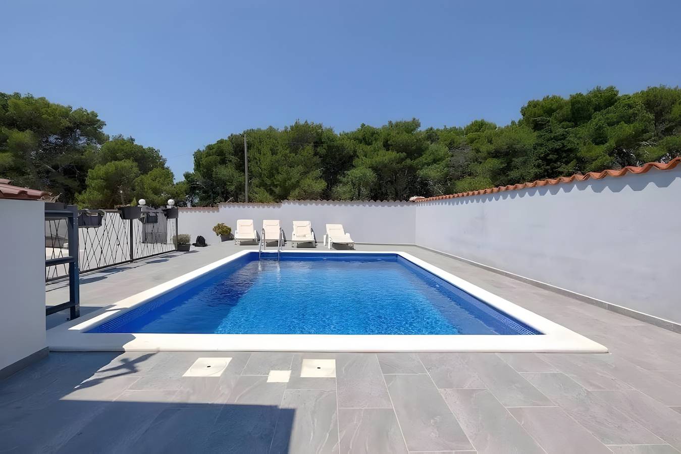 Villa 'Kuća Za Odmor Marinella' met zeezicht, Wi-Fi en airconditioning in Medulin City, Medulin
