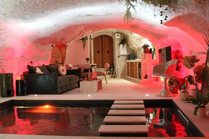 Casa de vacaciones para 4 personas, con piscina además de jacuzzi y sauna - 1