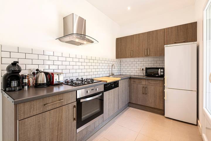 Gîte pour 4 personnes, avec jardin et terrasse à Albitreccia - 4
