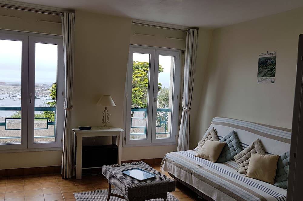 Appartement entier, Location appartement, vue mer, Port-Louis (56), labellisé 3 étoiles Clevacances in Port-Louis, Côte des Mégalithes