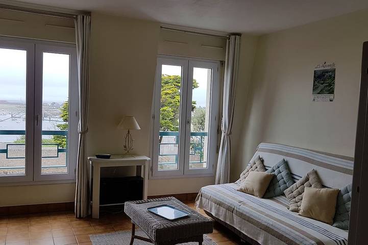 Apartamento entero, Apartment rental, sea view, Port-Louis (56), 3-star Clevacances label in Port-Louis, Côte des Mégalithes