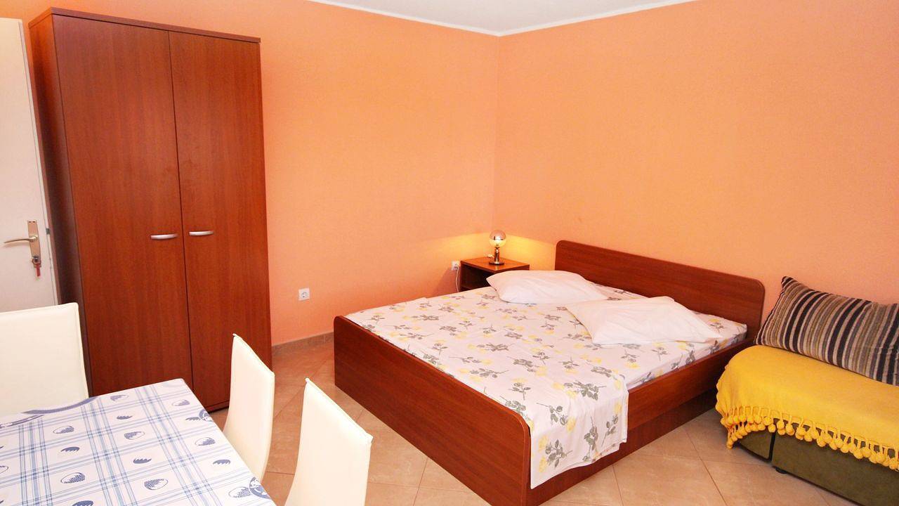 Hel ferieleilighet, Ferienwohnung für 5 Personen (39 m²) in Podgora in Podgora, Makarska Riviera